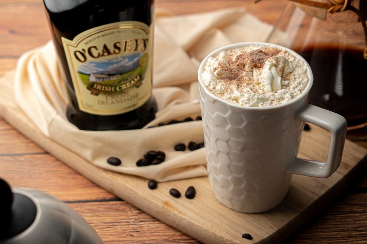 spiced hot chocolate with irish cream